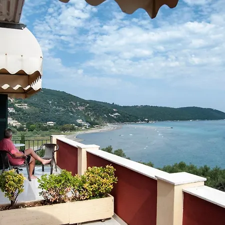 Oda ve Kahvaltı Bay In Kalamaki Beach, 3 Stars Apraos